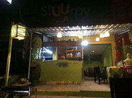 Lampadina Cafe outside