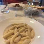 Trait D'union food