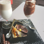 Coffee Time Lounge E Zeppoleria drink