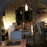 Bistrot La Portella inside