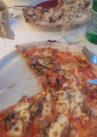 Trattoria Pizzeria Nonno Giovanni food