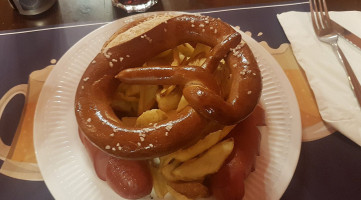 Paulaner Stube food
