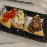 Al Pruneto Comida