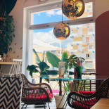 Lomi À l'intérieur
