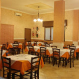Barty's Pizza Dentro