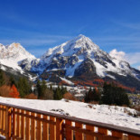 Rifugio Larin outside