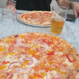 Molto Pizza Gossolengo food