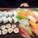 Saker Sushi Nourriture