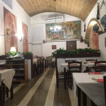 Trattoria La Grotta À l'intérieur