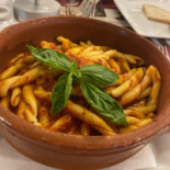 Villa Adua Comida