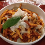 Villa Adua Comida