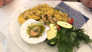 Al Canton Dei Artisti food