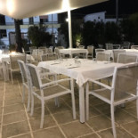 White Dentro