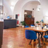Agape À l'intérieur