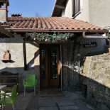 Trattoria Baita Delle Querce outside