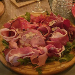 Gorbuska Comida