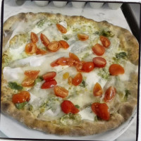 Pizzeria Victoria food