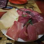 Mengrigi Comida
