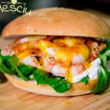 Mesciu Garage Comida