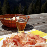 Rifugio Eimblatribm Comida
