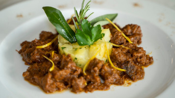 Acero Rosso food
