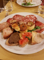 Montalbuccio food