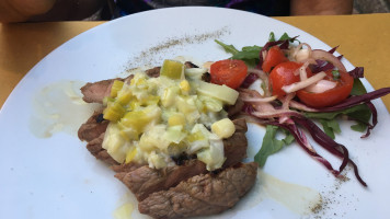Montalbuccio food