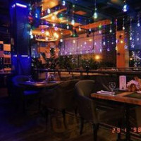 Pizzeria Piccadilly inside
