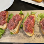 Saint-vout Cafe Oenotheque Fromagerie Et Produits Du Terroir food