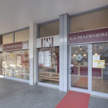 La Piadineria outside