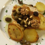 Oenopolium Comida