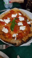 La Pizza Di Diego E Roberta food