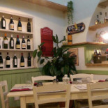 Q. B. Tapas Dentro