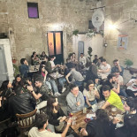 Morrison's Pub Dentro