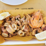 Cozza Nera Comida