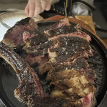 Guyot Enobistrot Comida