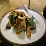 Guyot Enobistrot Comida