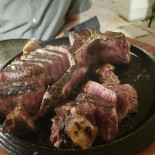 Guyot Enobistrot Comida
