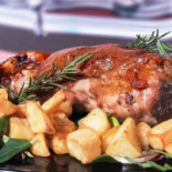 V6 Pub Grill Comida