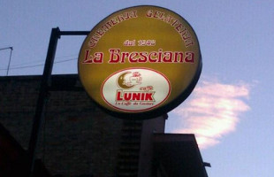 Cremeria La Bresciana outside
