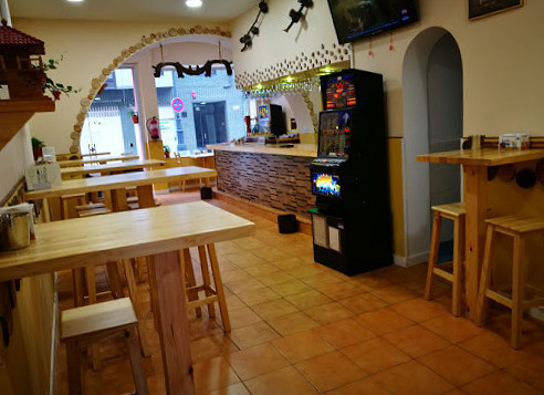 Scarlett Cafe Dentro