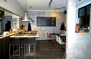 L'alternativa Brasserie Steakhouse inside