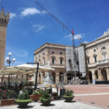Caffe Piazza Leopardi Extérieur