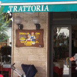 Trattoria Toscana outside