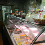 Bottega Della Pasta Fresca inside