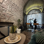 Il Menestrello À l'intérieur