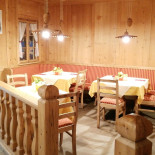 Pizzeria Klematys inside