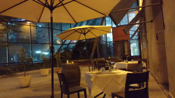 79cafe outside