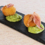 Cerveceria Taperia Ole' food