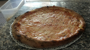 House Pizza food